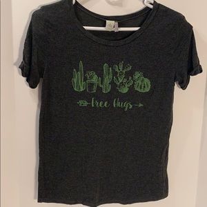 Paper Crane gray cactus print short sleeve tee.